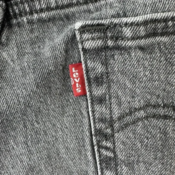 Levi's 501 High Rise Denim Jean Shorts Women Sz 30 Black Gray Distressed Cutoff - Picture 4 of 10